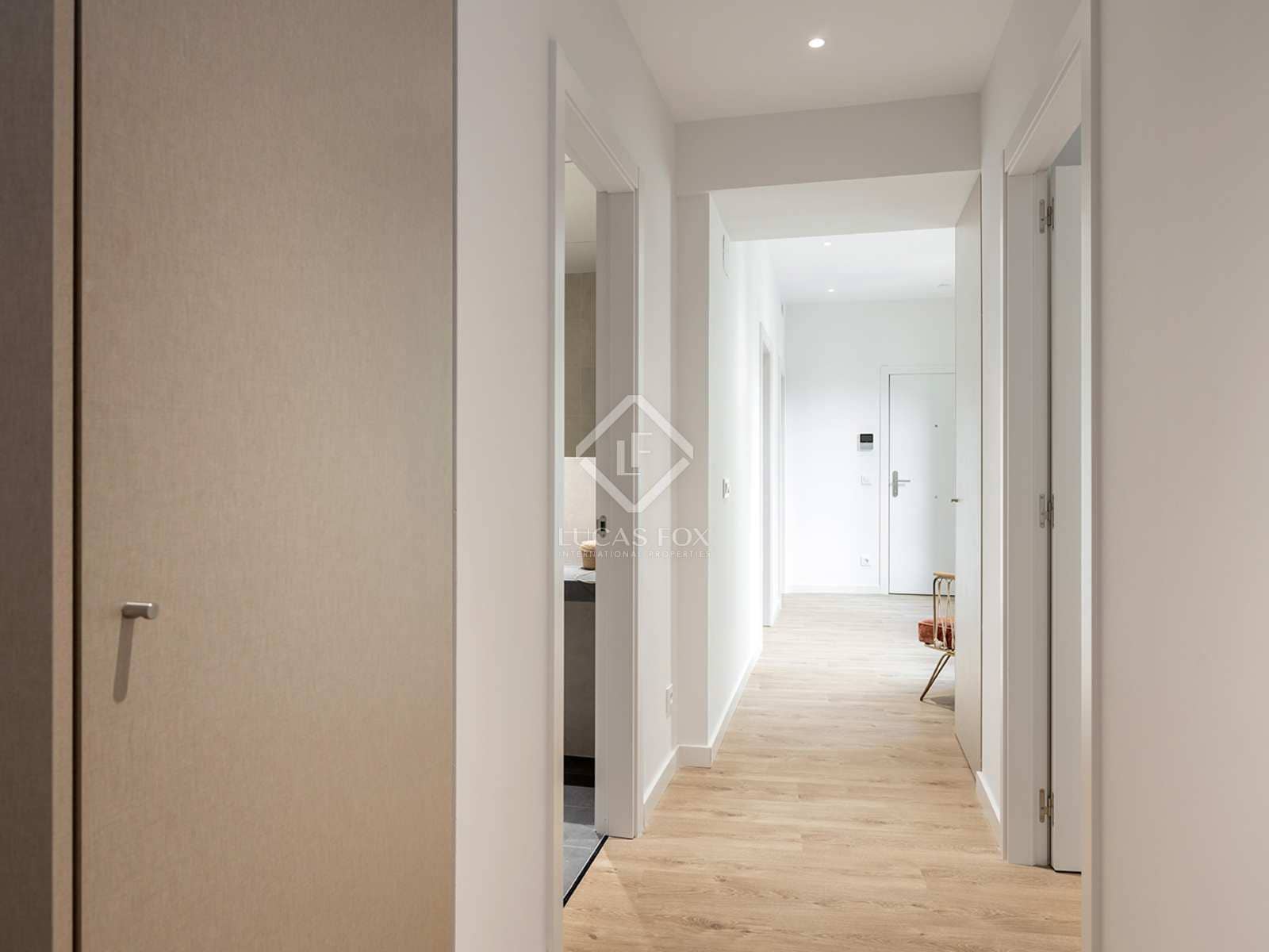 Appartement de 3 chambres à louer à Barcelone ville - 3 100 € (Ref: 7898733)