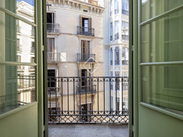 3 bedroom Apartment for rent in Barcelona city - € 3,100 (Ref: 7898733)