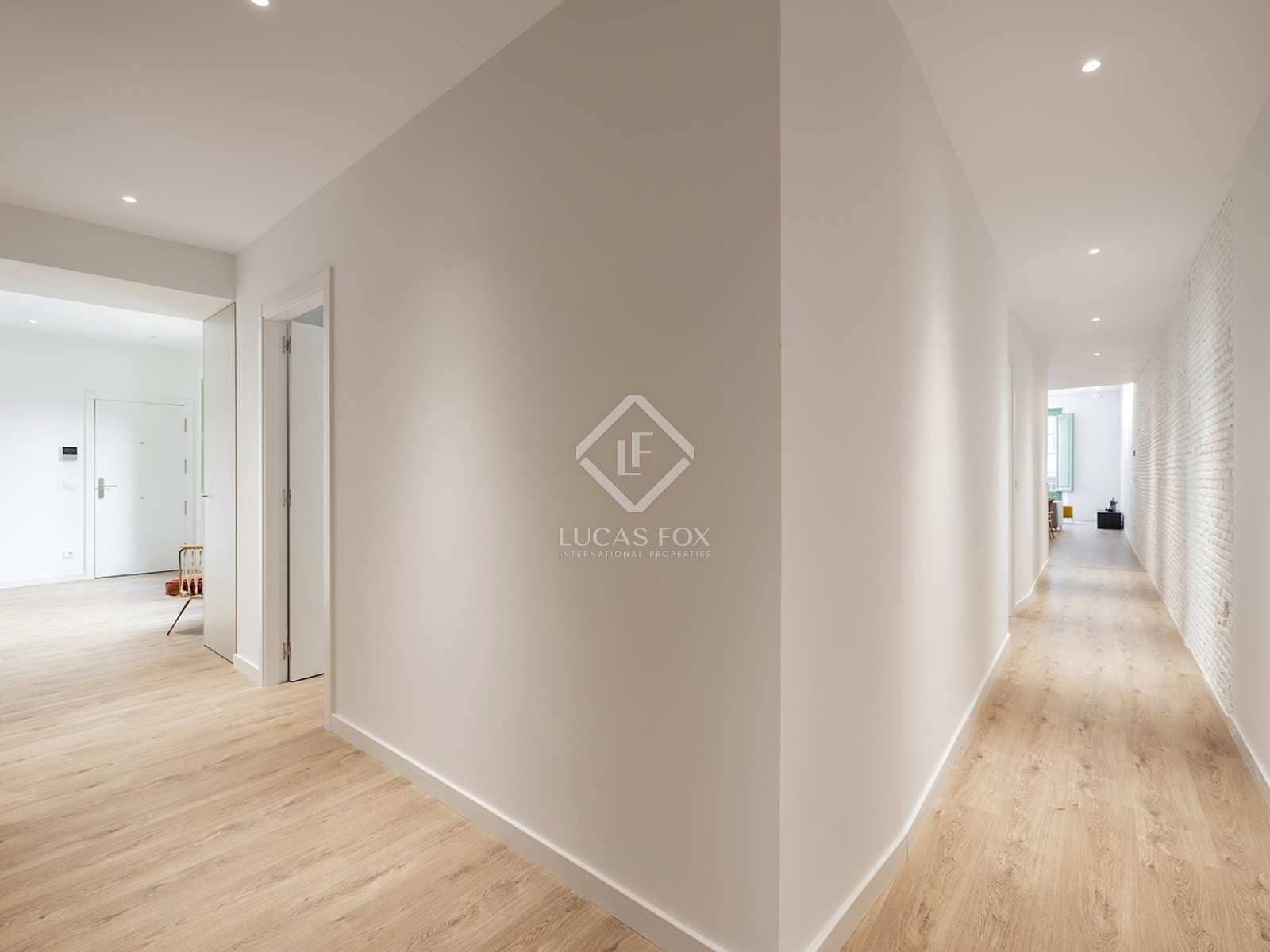 Appartement de 3 chambres à louer à Barcelone ville - 3 100 € (Ref: 7898733)