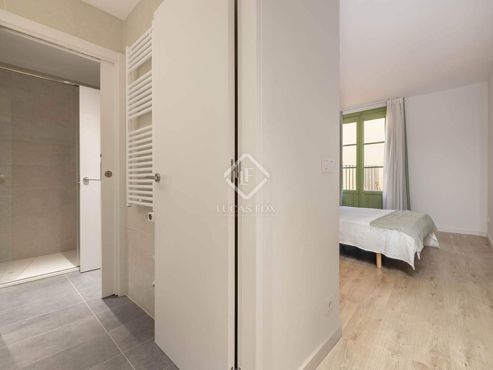 Appartement de 3 chambres à louer à Barcelone ville - 3 100 € (Ref: 7898733)