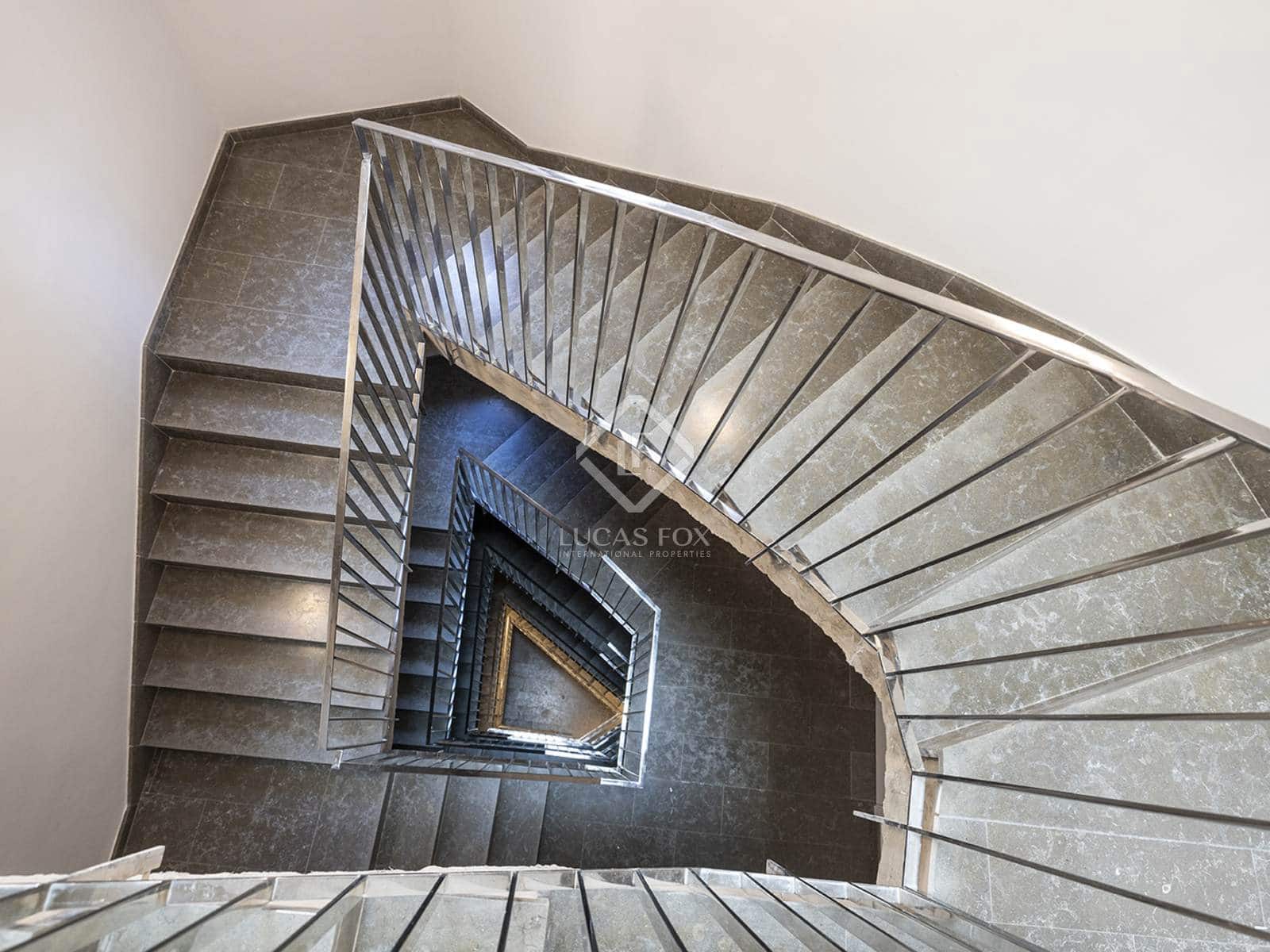 Appartement de 3 chambres à louer à Barcelone ville - 3 100 € (Ref: 7898733)