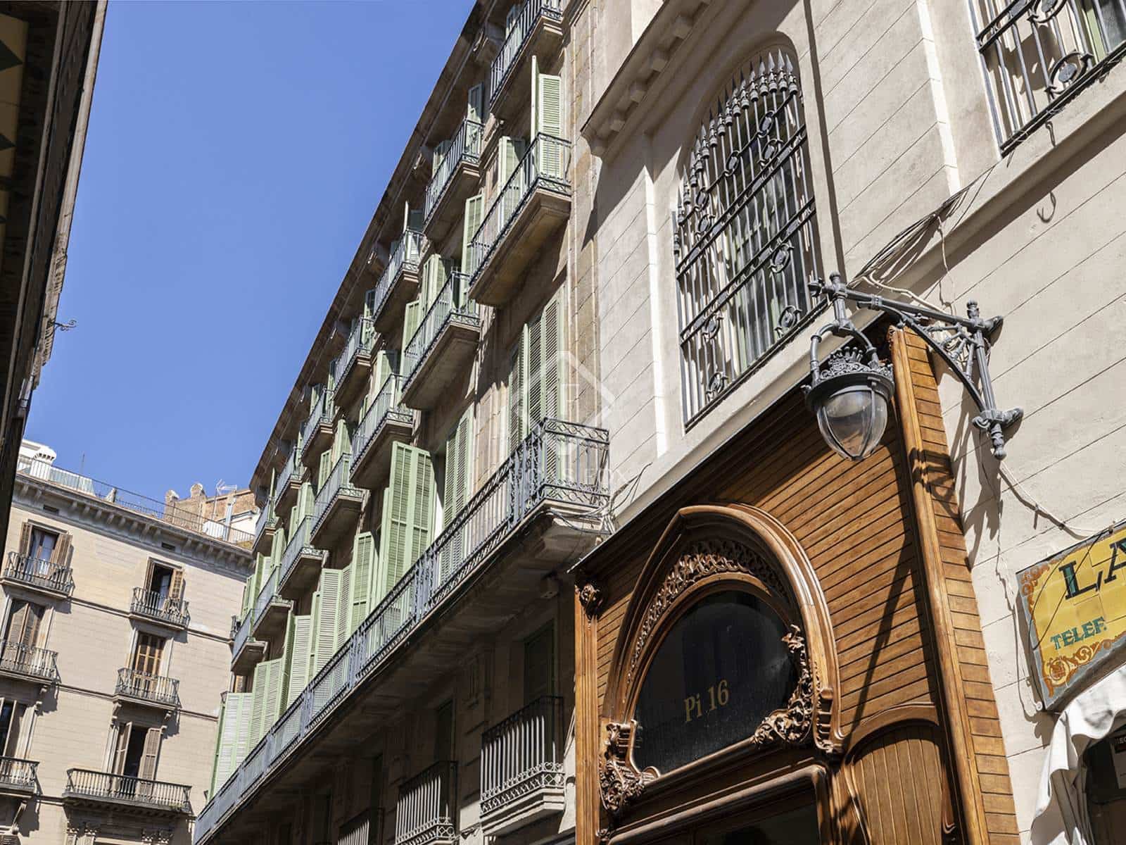 Appartement de 3 chambres à louer à Barcelone ville - 3 100 € (Ref: 7898733)