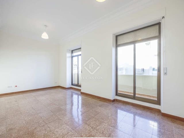 4 makuuhuone Huoneisto vuokrattavana paikassa Valencia kaupunki - 2 200 € (Ref: 7898758)
