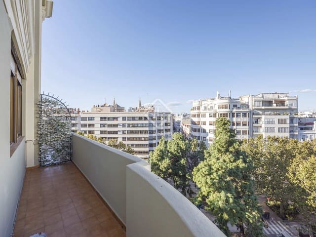 4 makuuhuone Huoneisto vuokrattavana paikassa Valencia kaupunki - 2 200 € (Ref: 7898758)