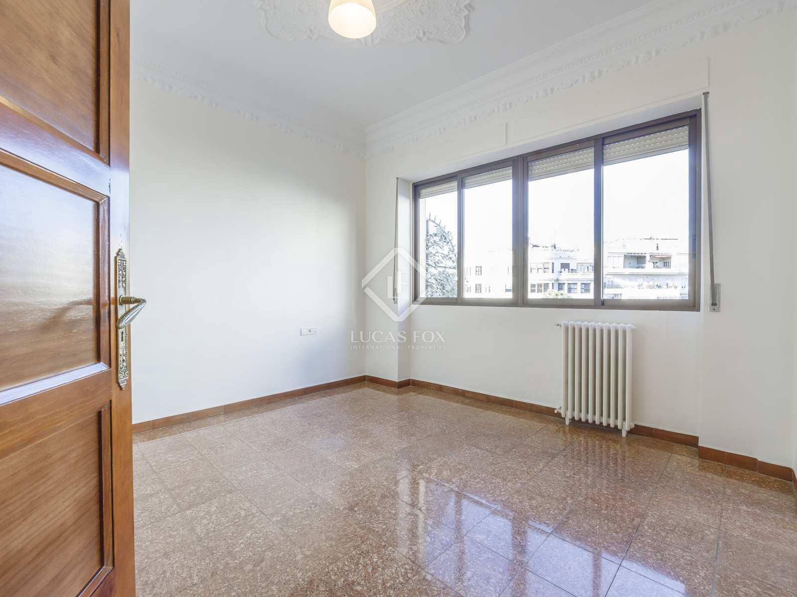 Appartement de 4 chambres à louer à Valence ville - 2 200 € (Ref: 7898758)
