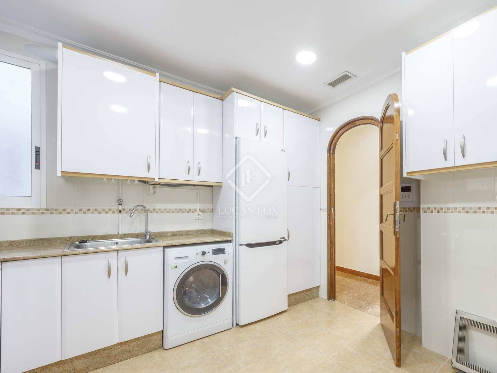 Appartement de 4 chambres à louer à Valence ville - 2 200 € (Ref: 7898758)