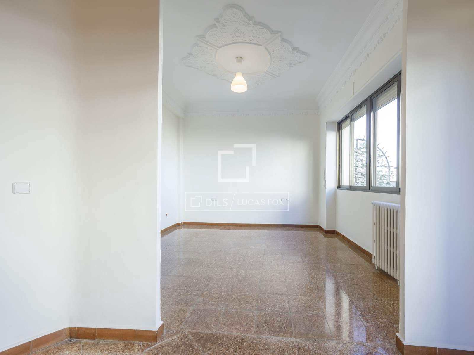 Appartement de 4 chambres à louer à Valence ville - 2 200 € (Ref: 7898758)