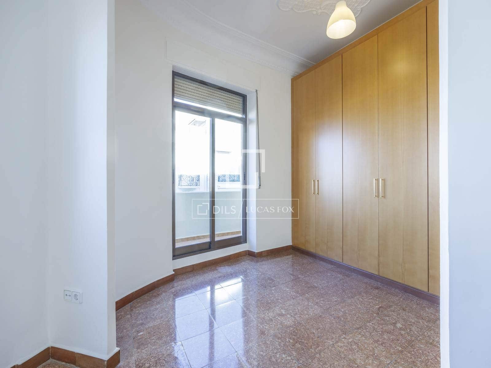 Appartement de 4 chambres à louer à Valence ville - 2 200 € (Ref: 7898758)