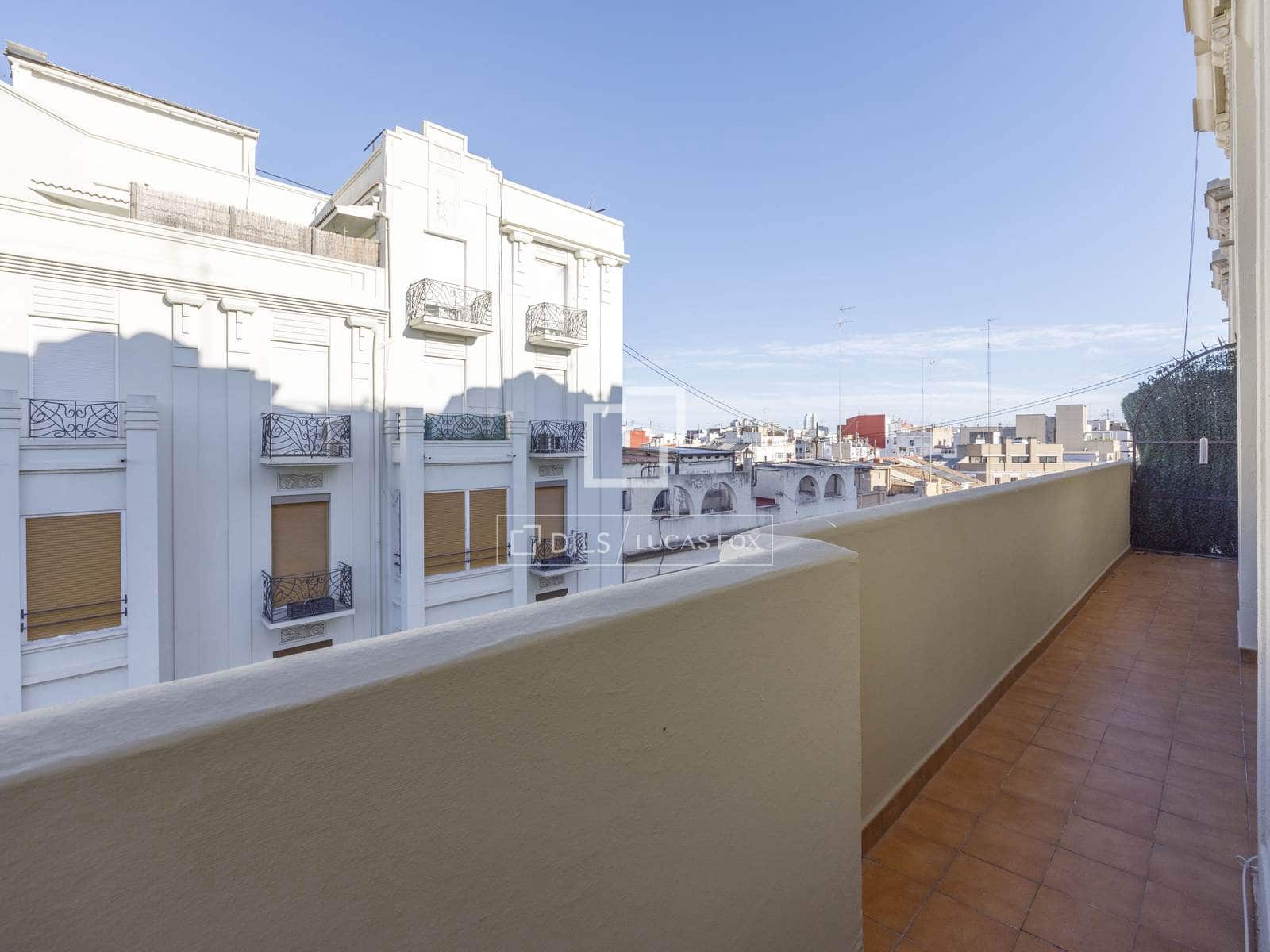 Appartement de 4 chambres à louer à Valence ville - 2 200 € (Ref: 7898758)