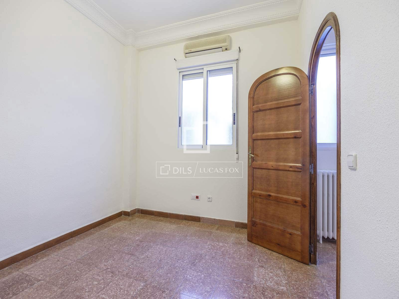 Appartement de 4 chambres à louer à Valence ville - 2 200 € (Ref: 7898758)