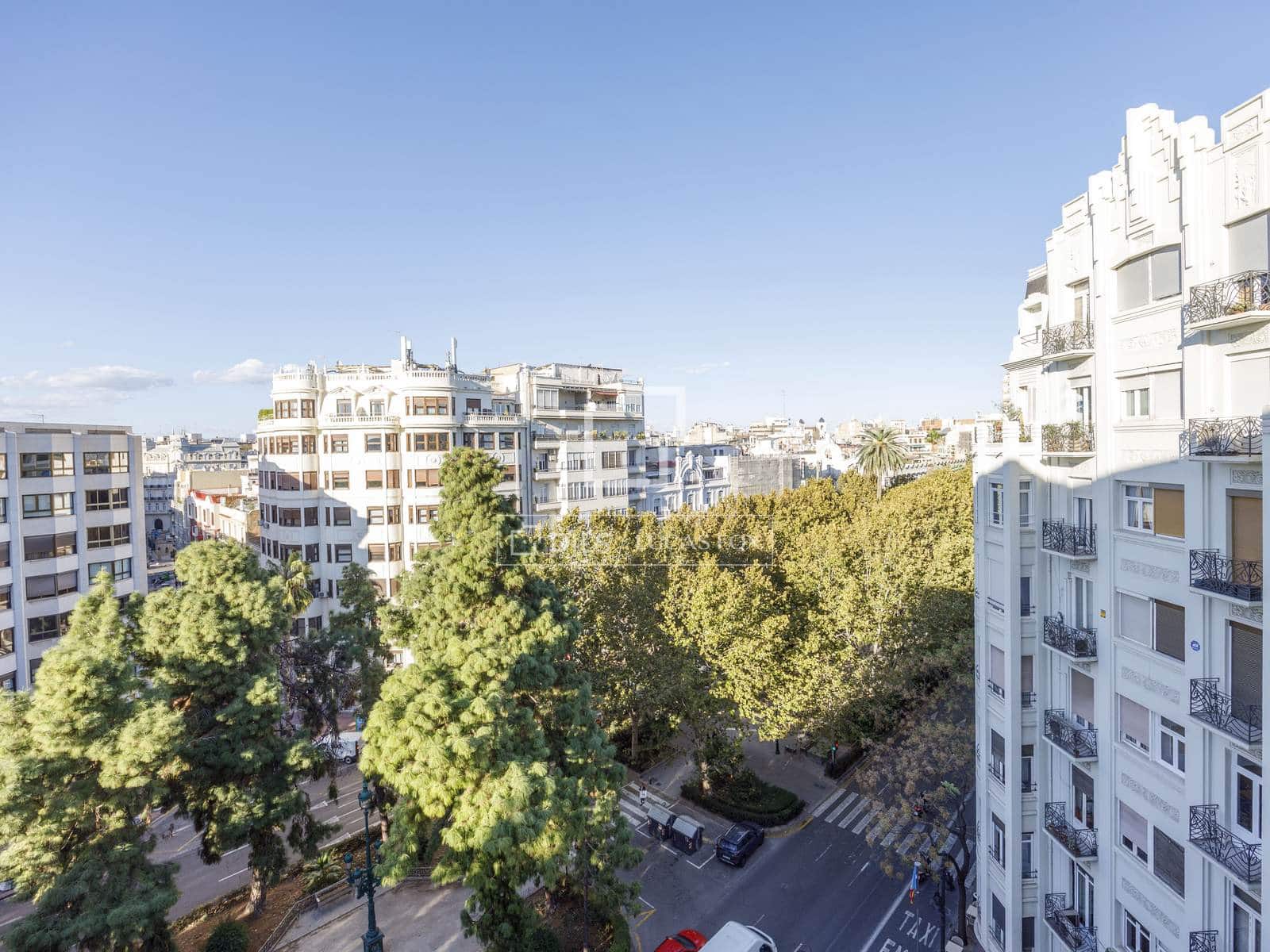 Appartement de 4 chambres à louer à Valence ville - 2 200 € (Ref: 7898758)