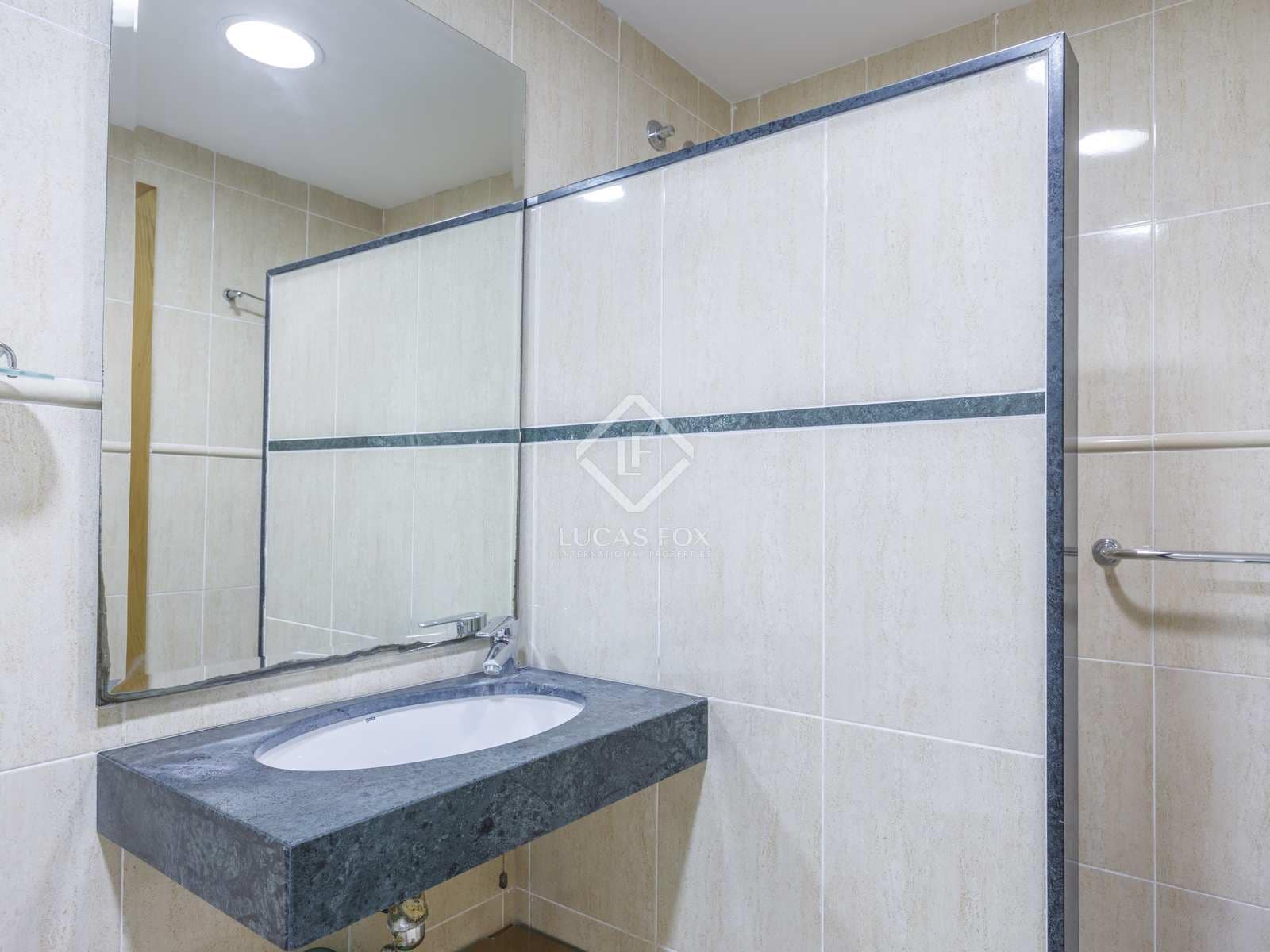3 sypialnia Apartament do wynajęcia w Miasto Walencja z garażem - 1 700 € (Ref: 7899010)