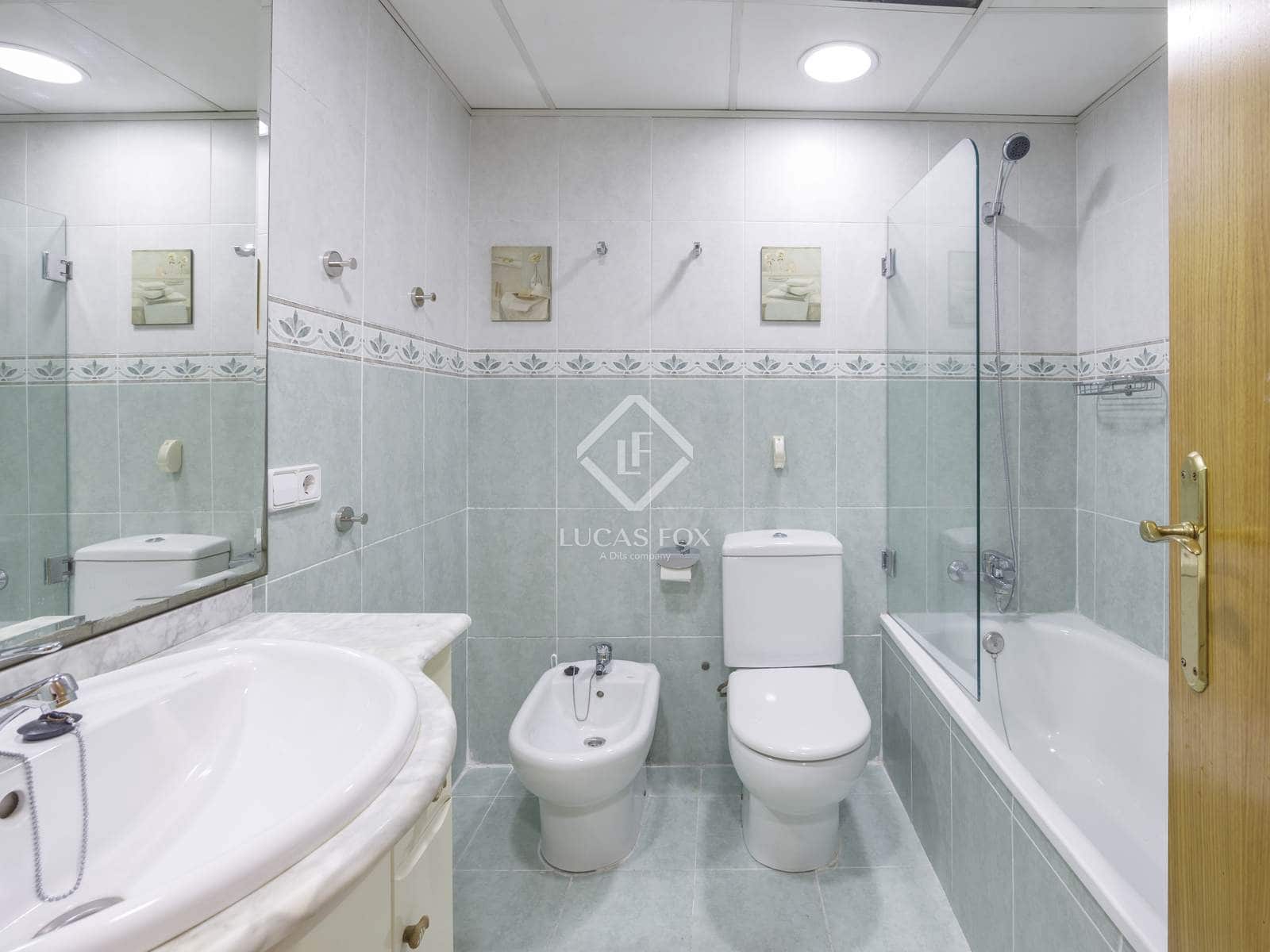 3 sypialnia Apartament do wynajęcia w Miasto Walencja z garażem - 1 700 € (Ref: 7899010)