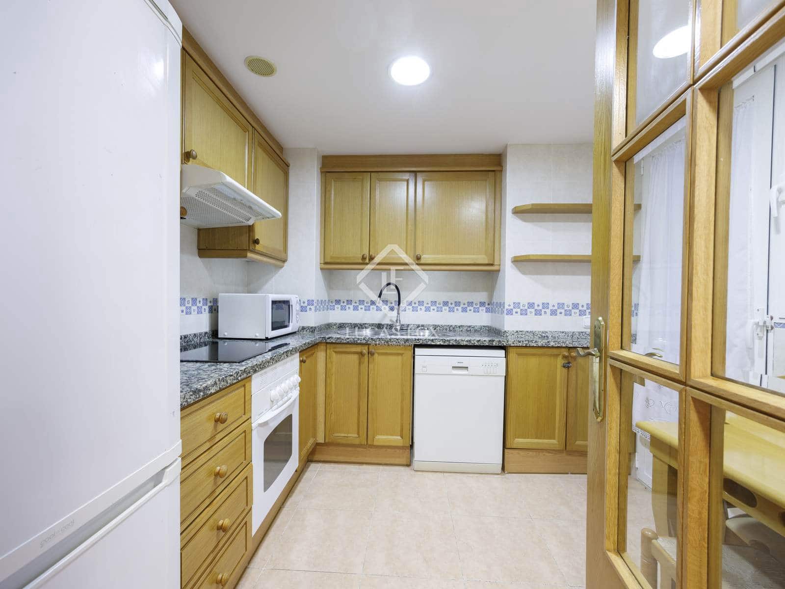 3 sypialnia Apartament do wynajęcia w Miasto Walencja z garażem - 1 700 € (Ref: 7899010)