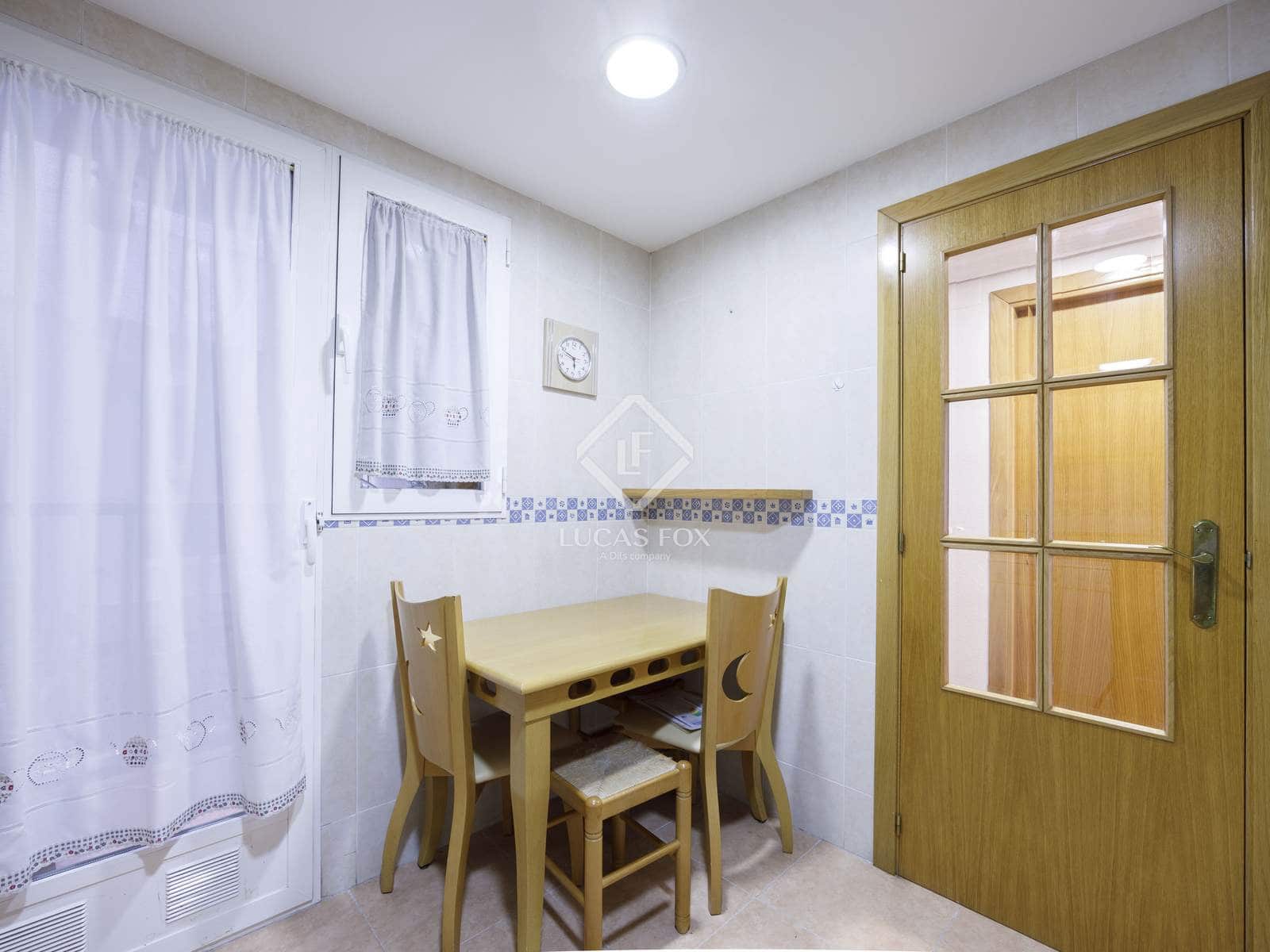 3 sypialnia Apartament do wynajęcia w Miasto Walencja z garażem - 1 700 € (Ref: 7899010)