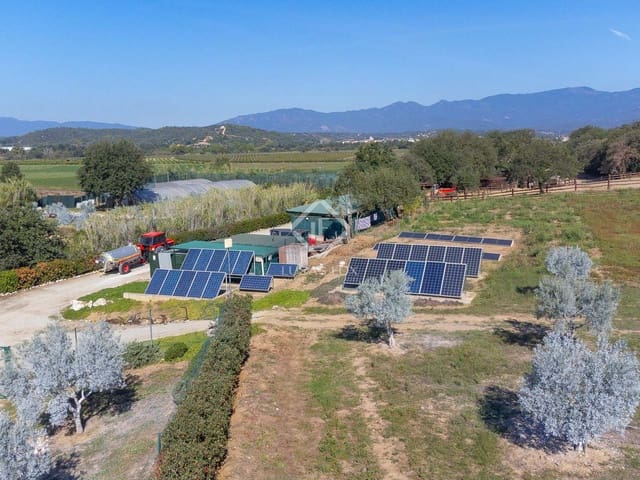 4 soveværelse Finca/Landehus til salg i Masarac med swimmingpool garage - € 975.000 (Ref: 7901465)