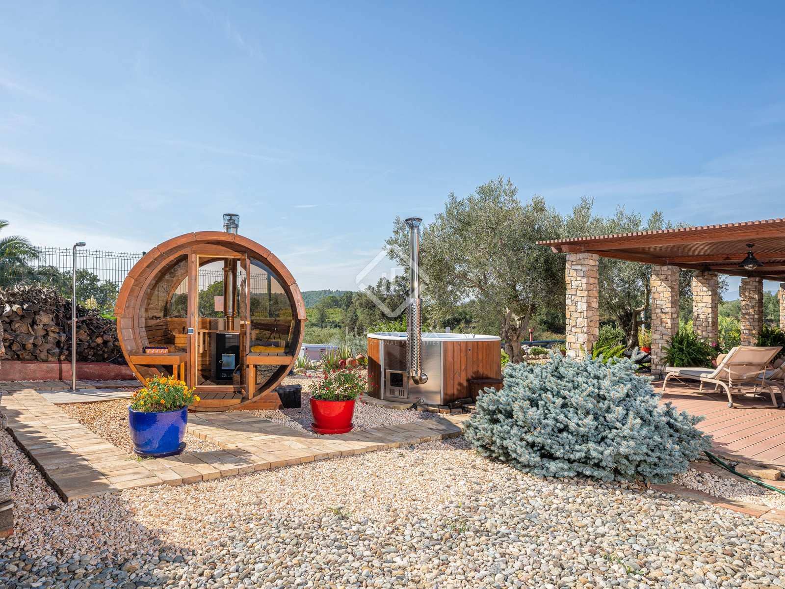 4 soveværelse Finca/Landehus til salg i Masarac med swimmingpool garage - € 975.000 (Ref: 7901465)