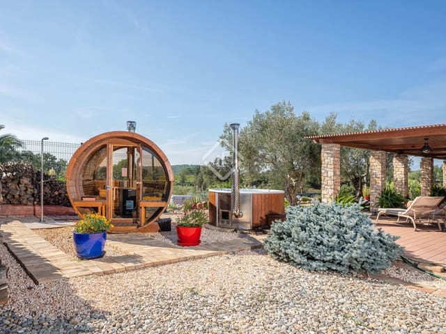 4 soveværelse Finca/Landehus til salg i Masarac med swimmingpool garage - € 975.000 (Ref: 7901465)