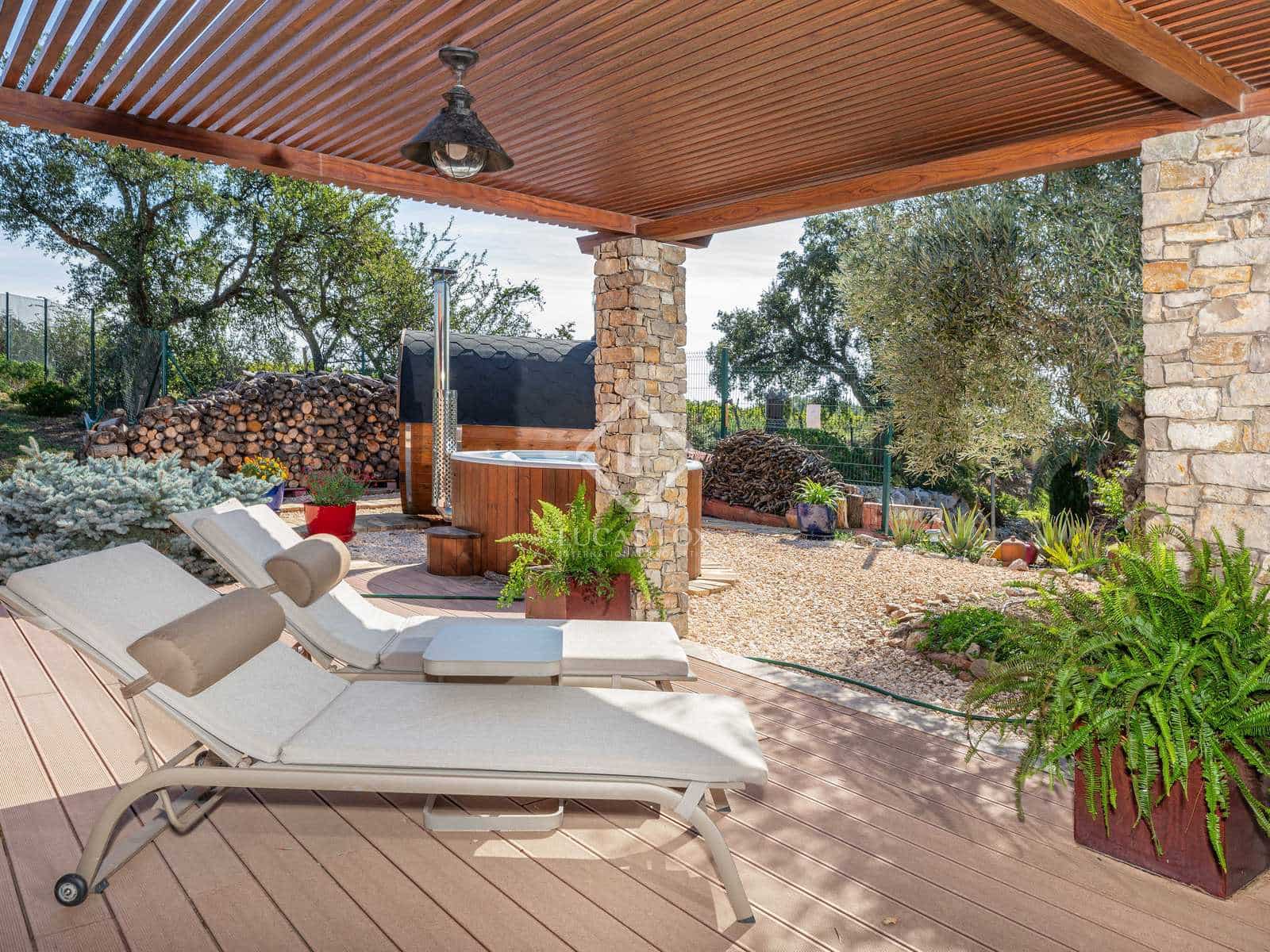 4 soveværelse Finca/Landehus til salg i Masarac med swimmingpool garage - € 975.000 (Ref: 7901465)