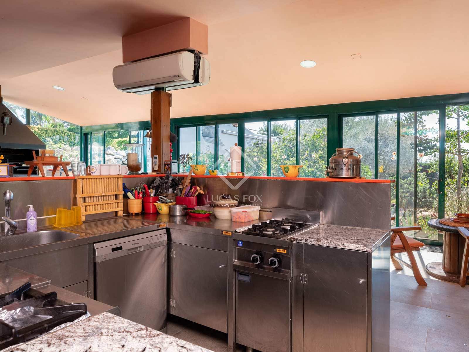 4 soveværelse Finca/Landehus til salg i Masarac med swimmingpool garage - € 975.000 (Ref: 7901465)