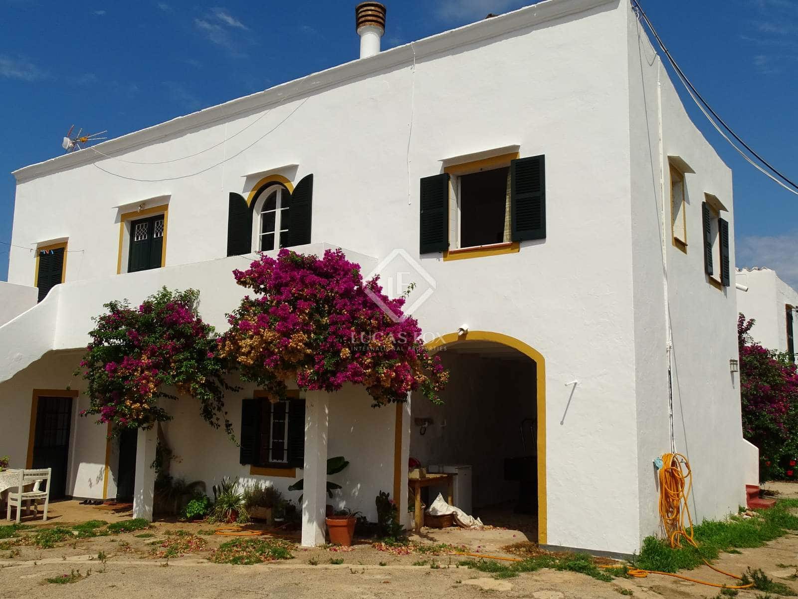 6 soveværelse Finca/Landehus til salg i Ciutadella de Menorca med swimmingpool garage - € 1.100.000 (Ref: 7901475)