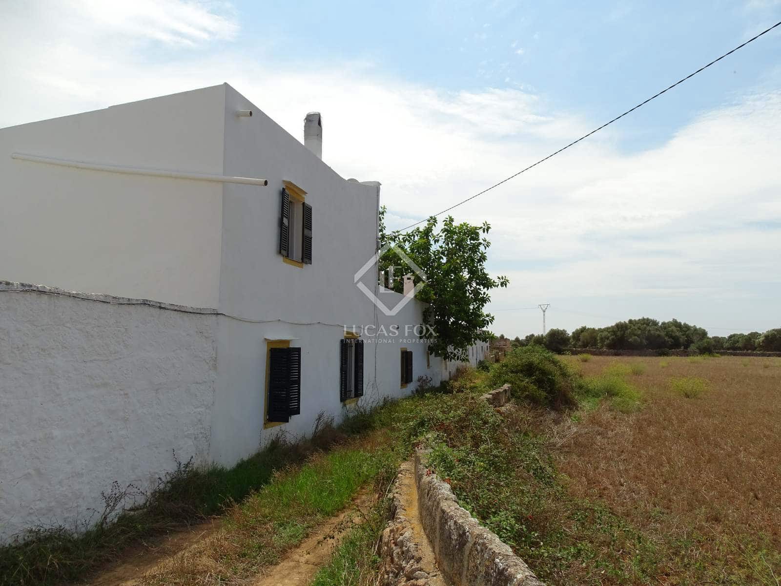 6 soveværelse Finca/Landehus til salg i Ciutadella de Menorca med swimmingpool garage - € 1.100.000 (Ref: 7901475)