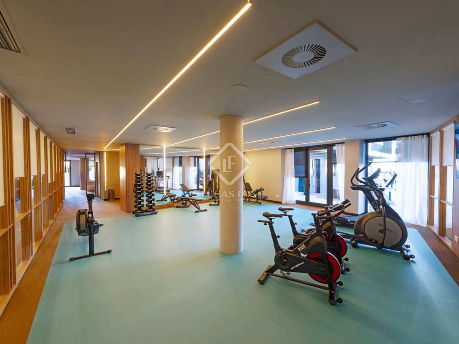 2 soveværelse Lejlighed til salg i Esplugues de Llobregat med swimmingpool garage - € 559.000 (Ref: 7901482)