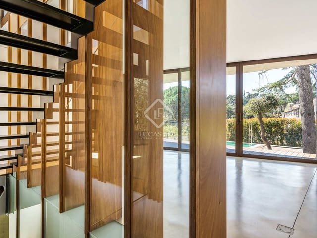 6 bedroom Villa for sale in Sant Cugat del Vallès with pool garage - € 2,900,000 (Ref: 7901485)