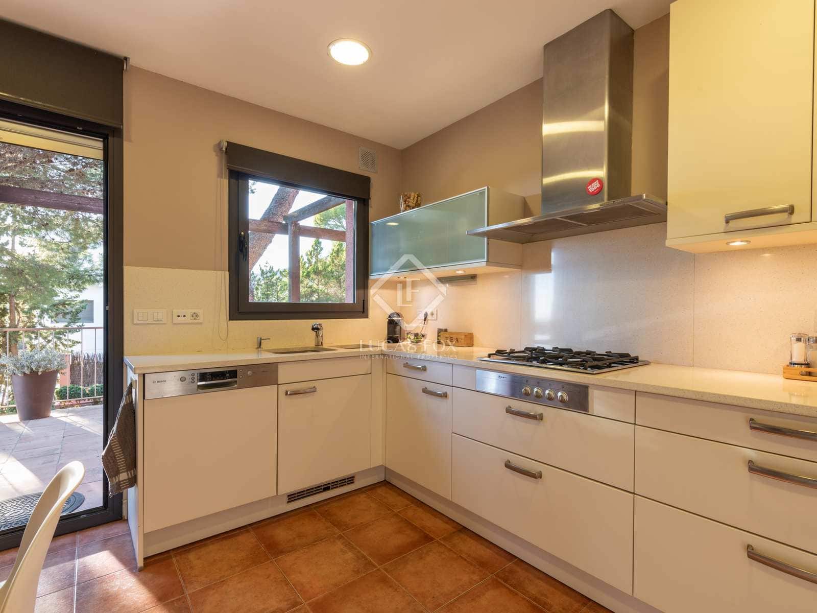 5 chambre Villa/Maison à vendre à Castelldefels avec piscine garage - 1 595 000 € (Ref: 7904293)