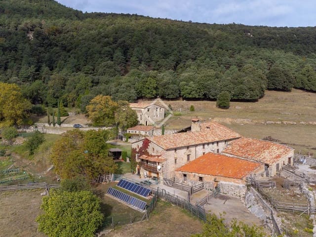 14 sypialnia Finka/Dom wiejski na sprzedaż w Sales de Llierca z basenem - 1 500 000 € (Ref: 7917915)