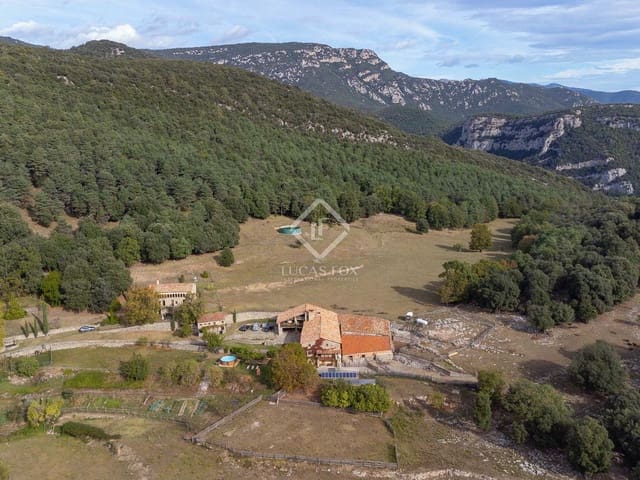 14 sypialnia Finka/Dom wiejski na sprzedaż w Sales de Llierca z basenem - 1 500 000 € (Ref: 7917915)