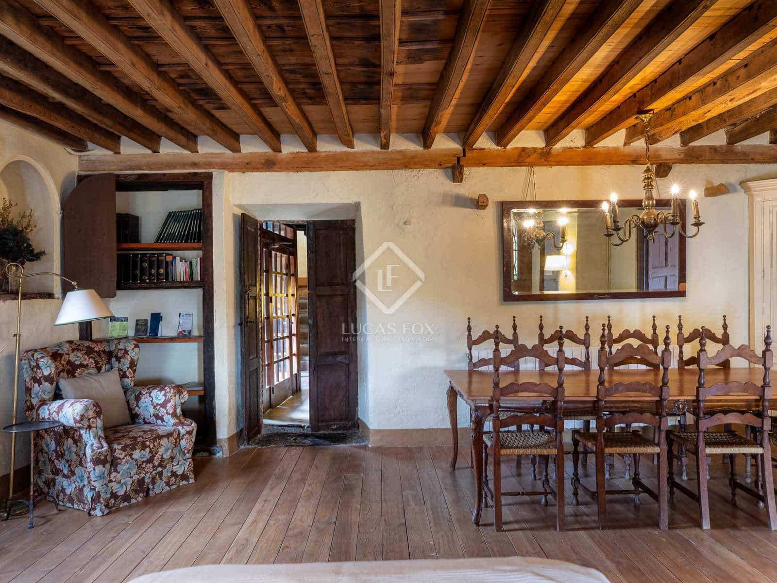 14 soveværelse Finca/Landehus til salg i Sales de Llierca med swimmingpool - € 1.500.000 (Ref: 7917915)