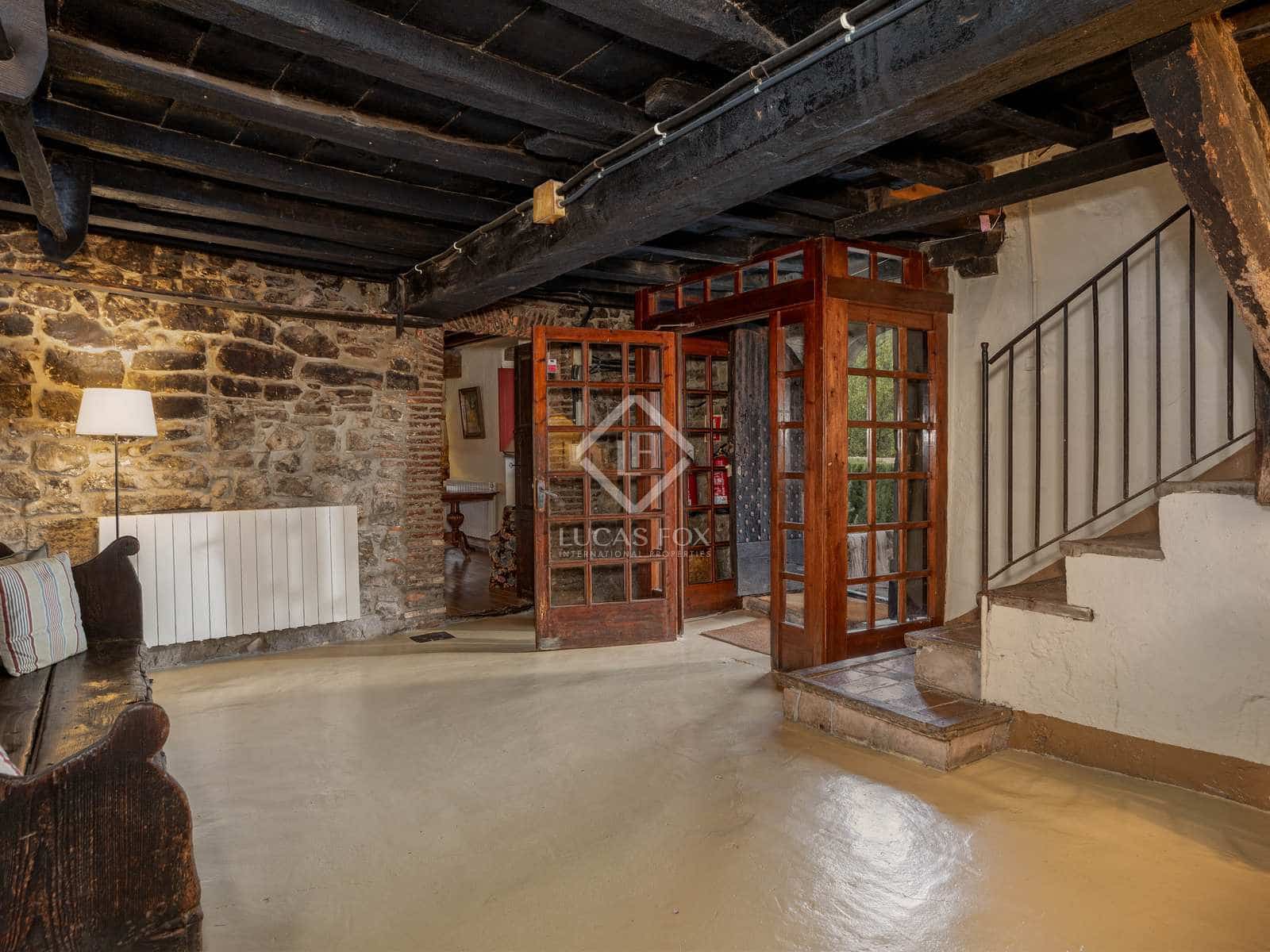 14 soveværelse Finca/Landehus til salg i Sales de Llierca med swimmingpool - € 1.500.000 (Ref: 7917915)