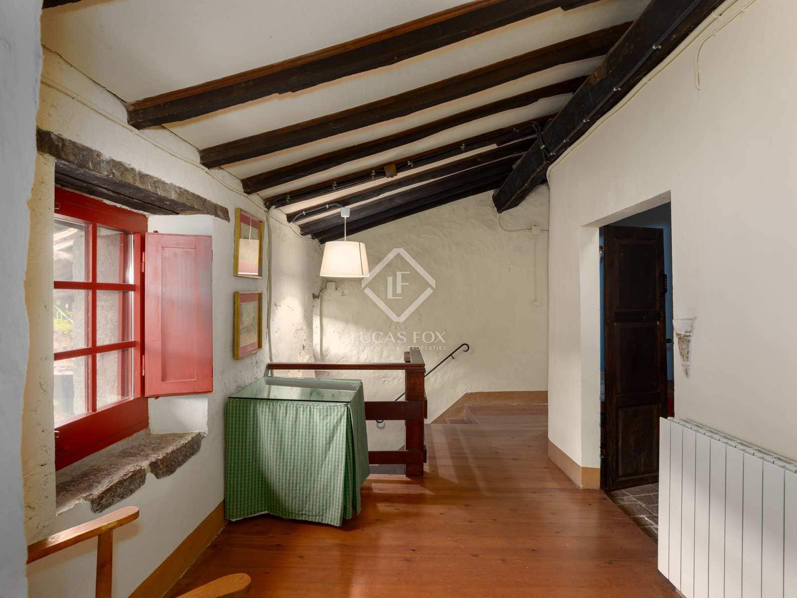 14 soveværelse Finca/Landehus til salg i Sales de Llierca med swimmingpool - € 1.500.000 (Ref: 7917915)