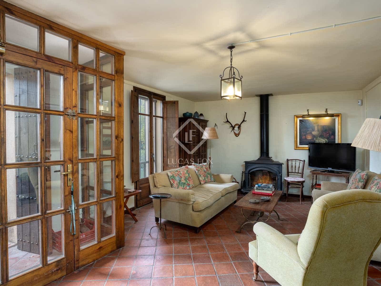 14 soveværelse Finca/Landehus til salg i Sales de Llierca med swimmingpool - € 1.500.000 (Ref: 7917915)