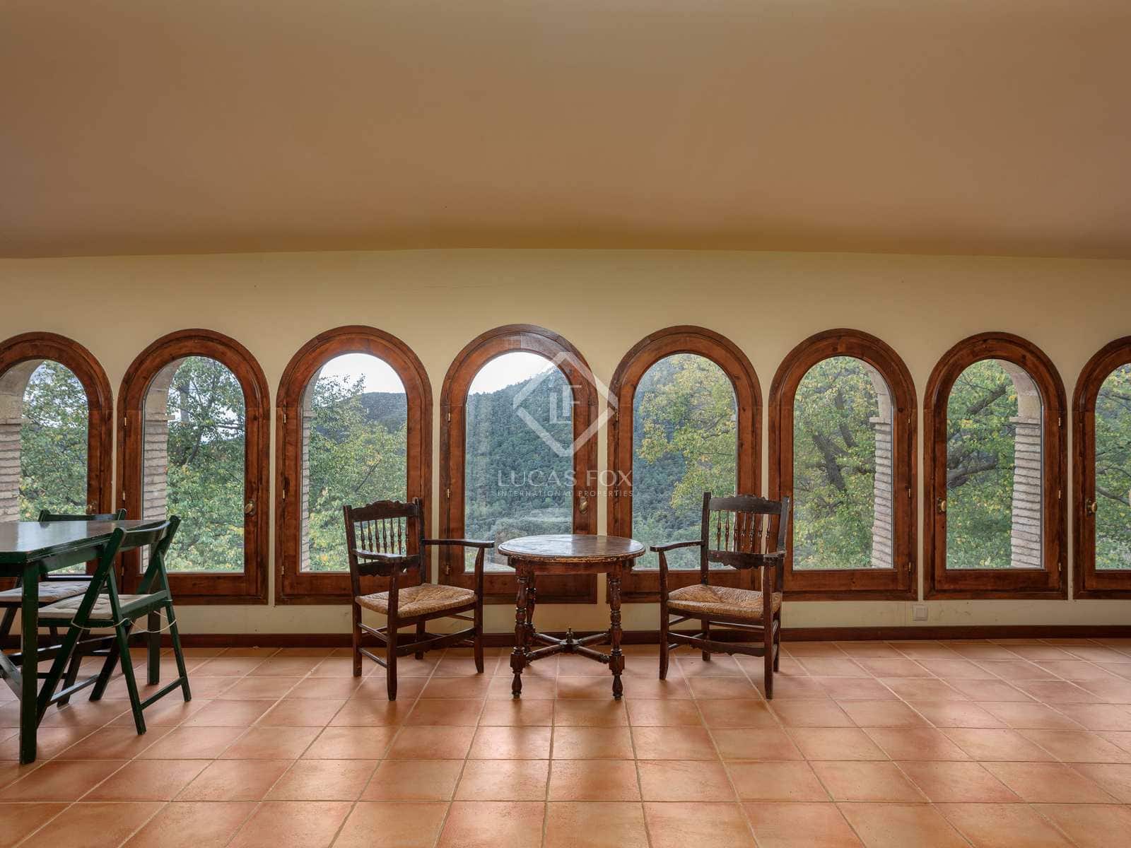 14 soveværelse Finca/Landehus til salg i Sales de Llierca med swimmingpool - € 1.500.000 (Ref: 7917915)