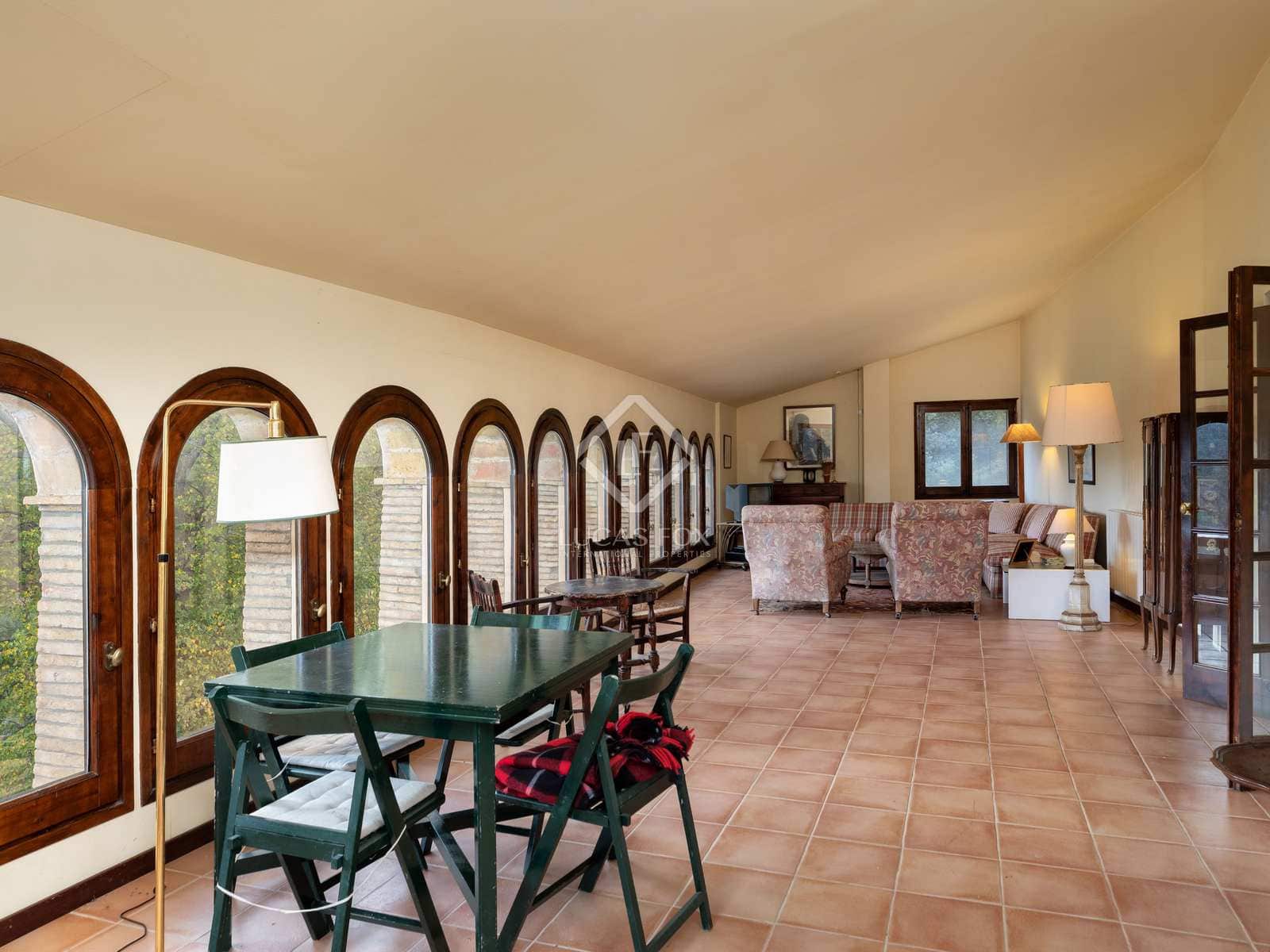 14 soveværelse Finca/Landehus til salg i Sales de Llierca med swimmingpool - € 1.500.000 (Ref: 7917915)