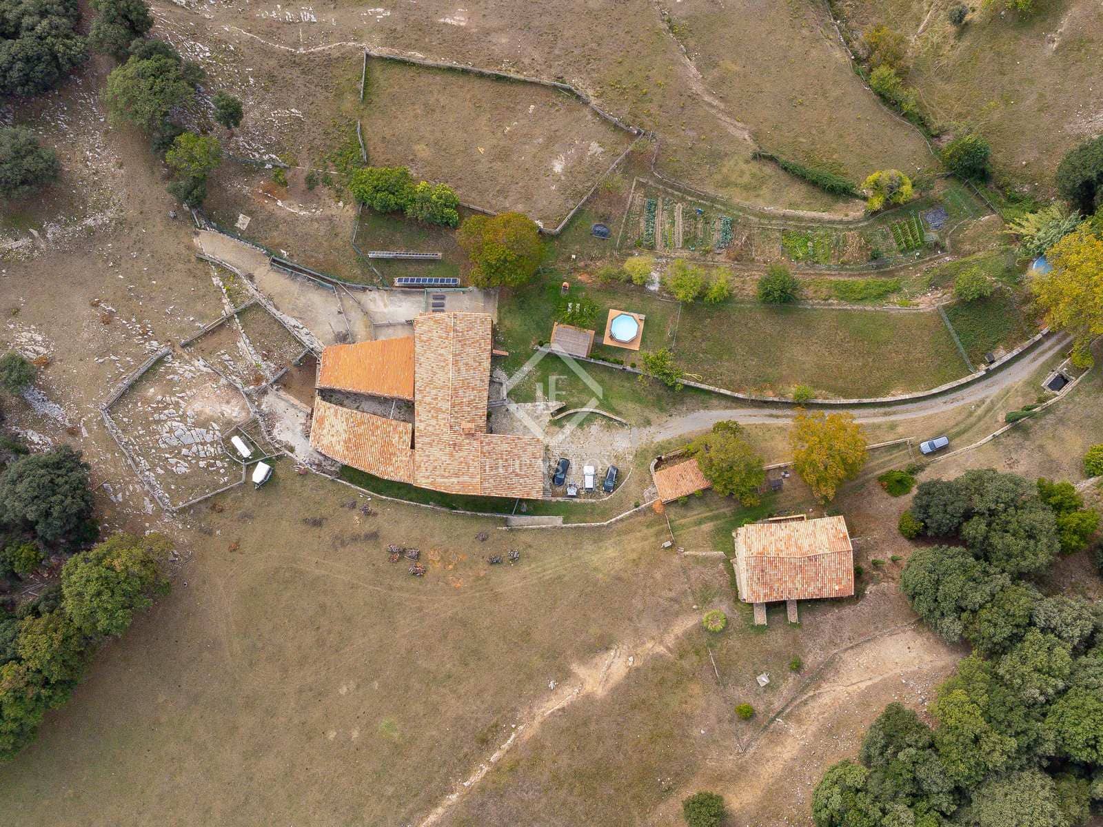 14 soveværelse Finca/Landehus til salg i Sales de Llierca med swimmingpool - € 1.500.000 (Ref: 7917915)