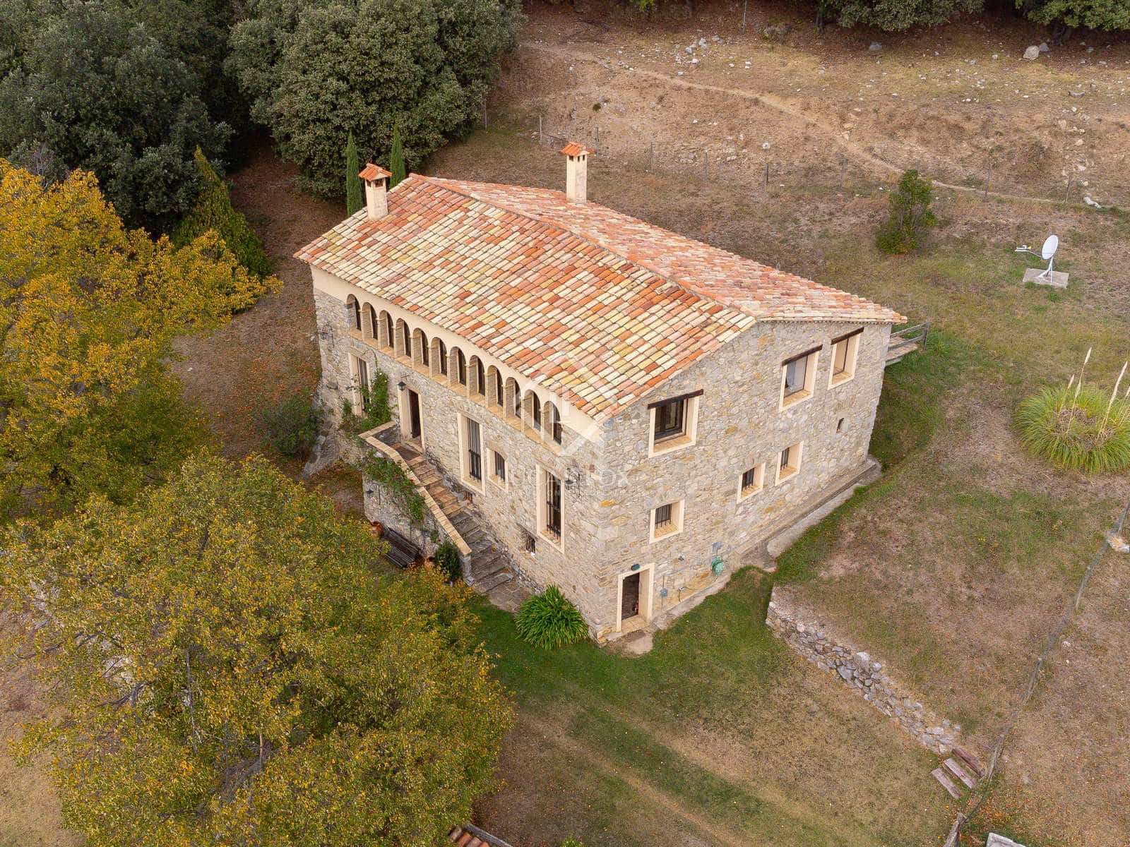 14 soveværelse Finca/Landehus til salg i Sales de Llierca med swimmingpool - € 1.500.000 (Ref: 7917915)