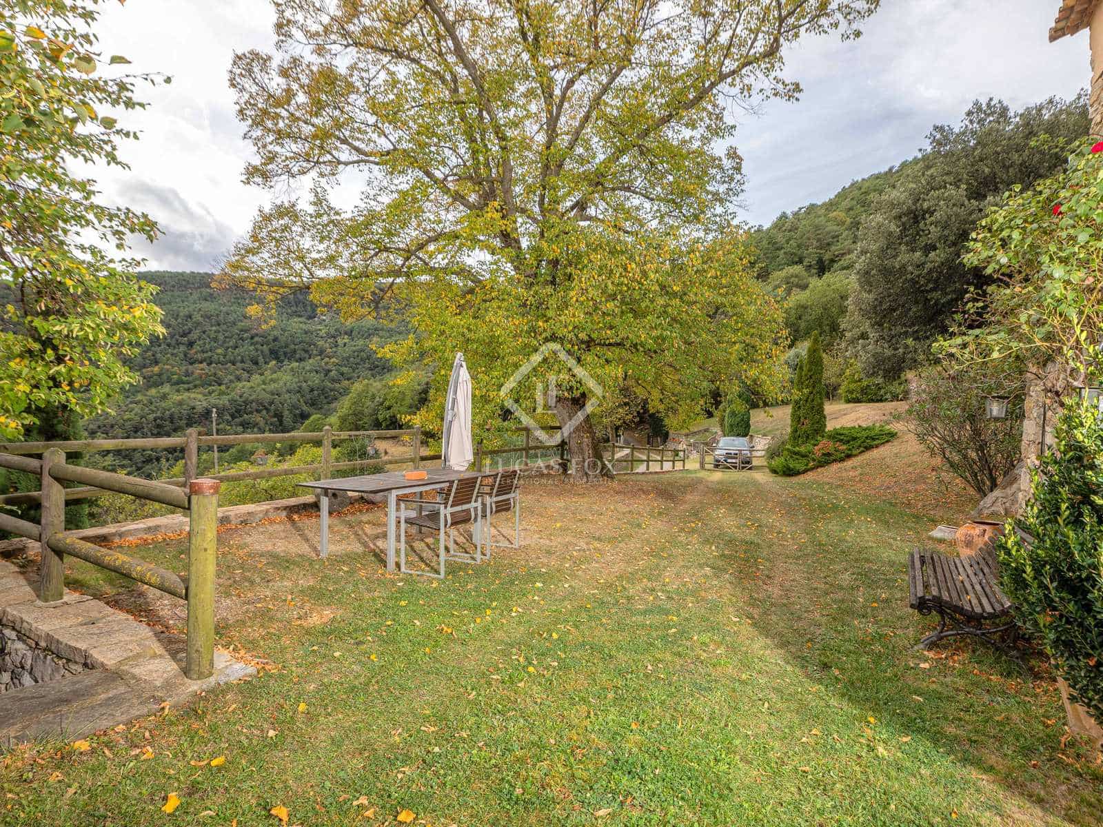 14 soveværelse Finca/Landehus til salg i Sales de Llierca med swimmingpool - € 1.500.000 (Ref: 7917915)