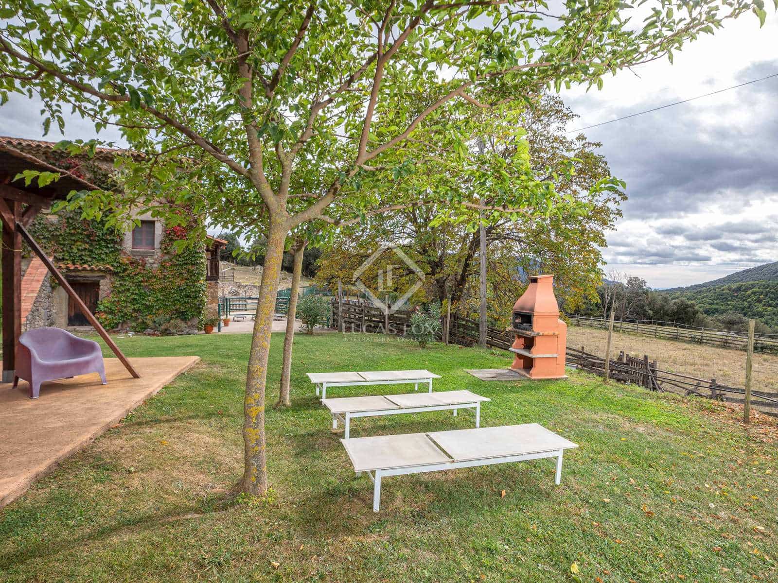 14 soveværelse Finca/Landehus til salg i Sales de Llierca med swimmingpool - € 1.500.000 (Ref: 7917915)