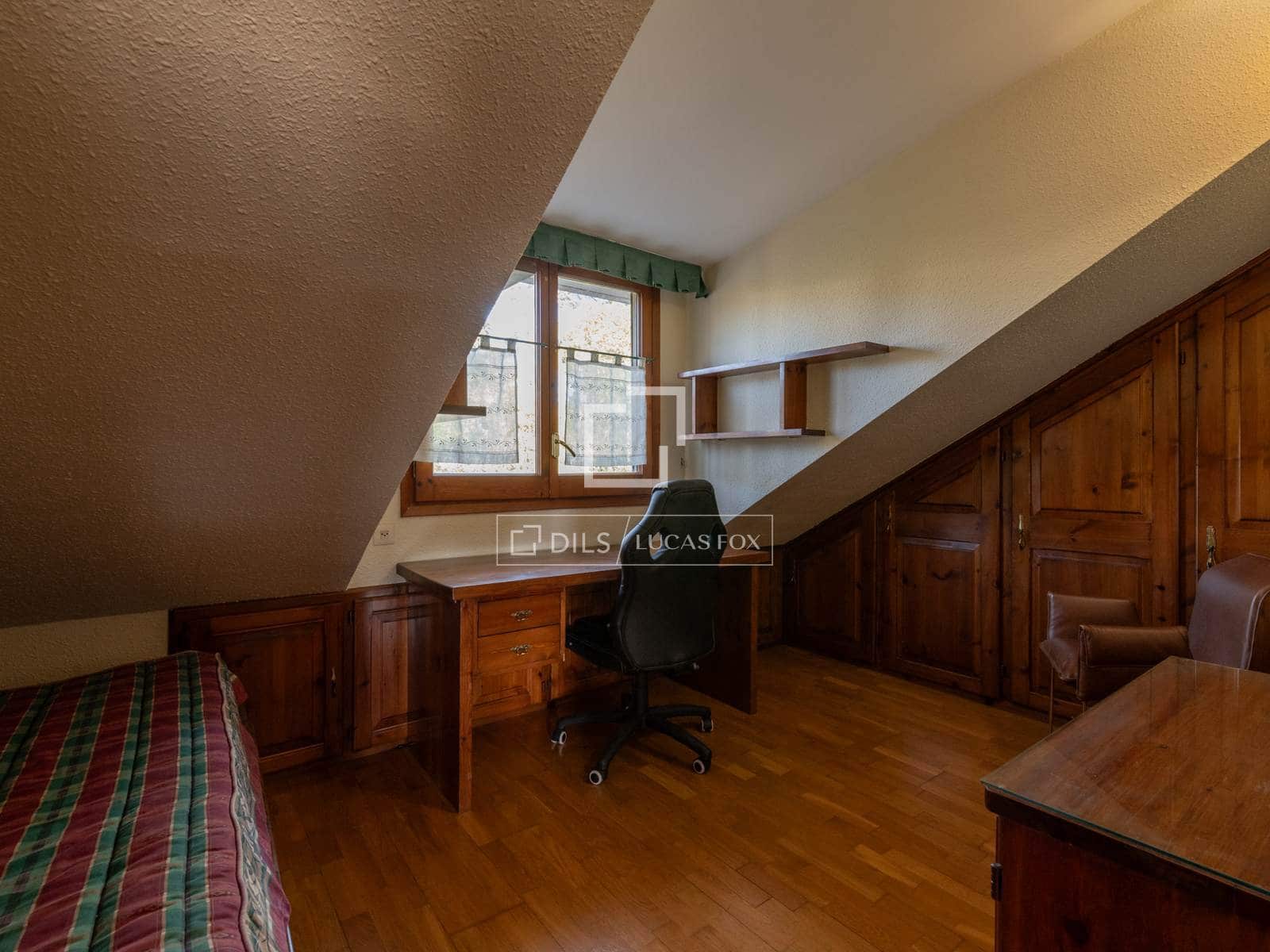Villa/Maison de 6 chambres à louer à Sant Cugat del Valles avec piscine garage - 3 900 € (Ref: 7917920)
