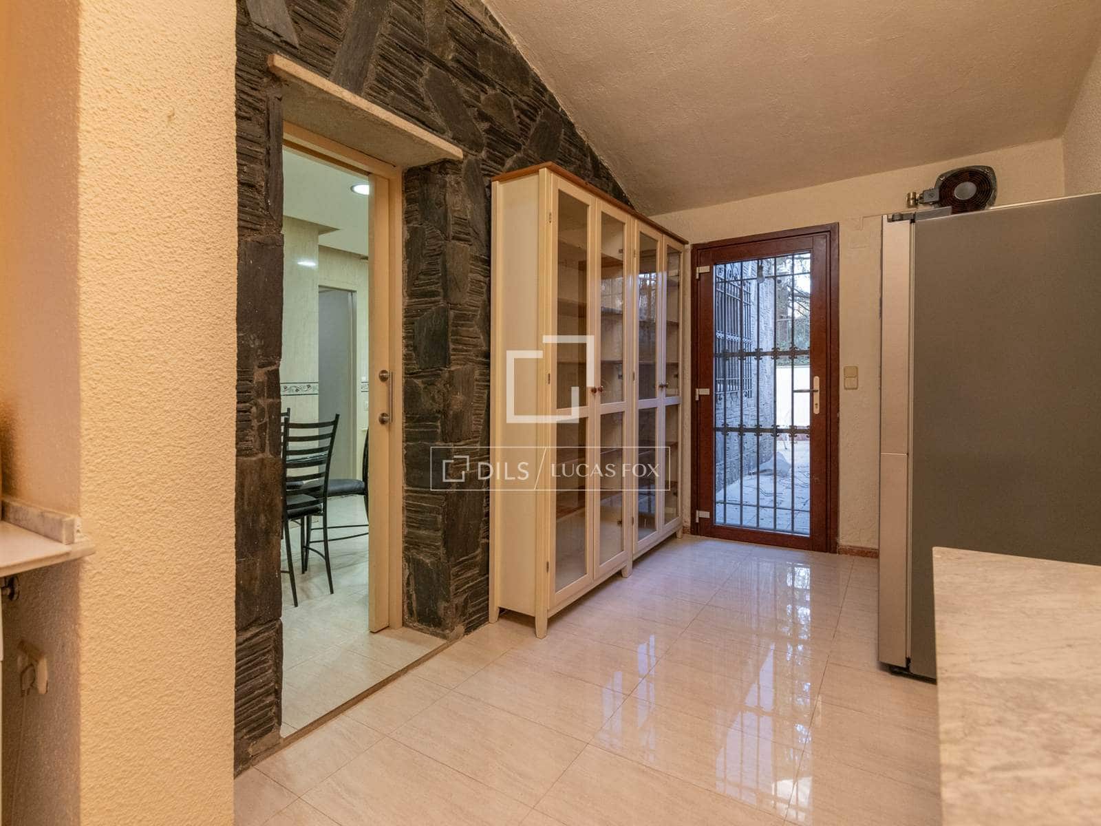 Villa/Maison de 6 chambres à louer à Sant Cugat del Valles avec piscine garage - 3 900 € (Ref: 7917920)