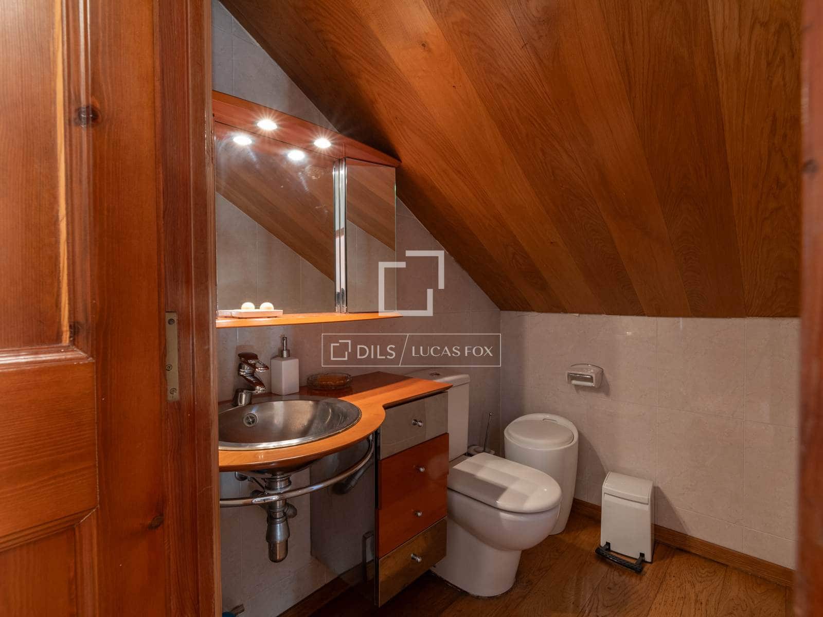 Villa/Maison de 6 chambres à louer à Sant Cugat del Valles avec piscine garage - 3 900 € (Ref: 7917920)
