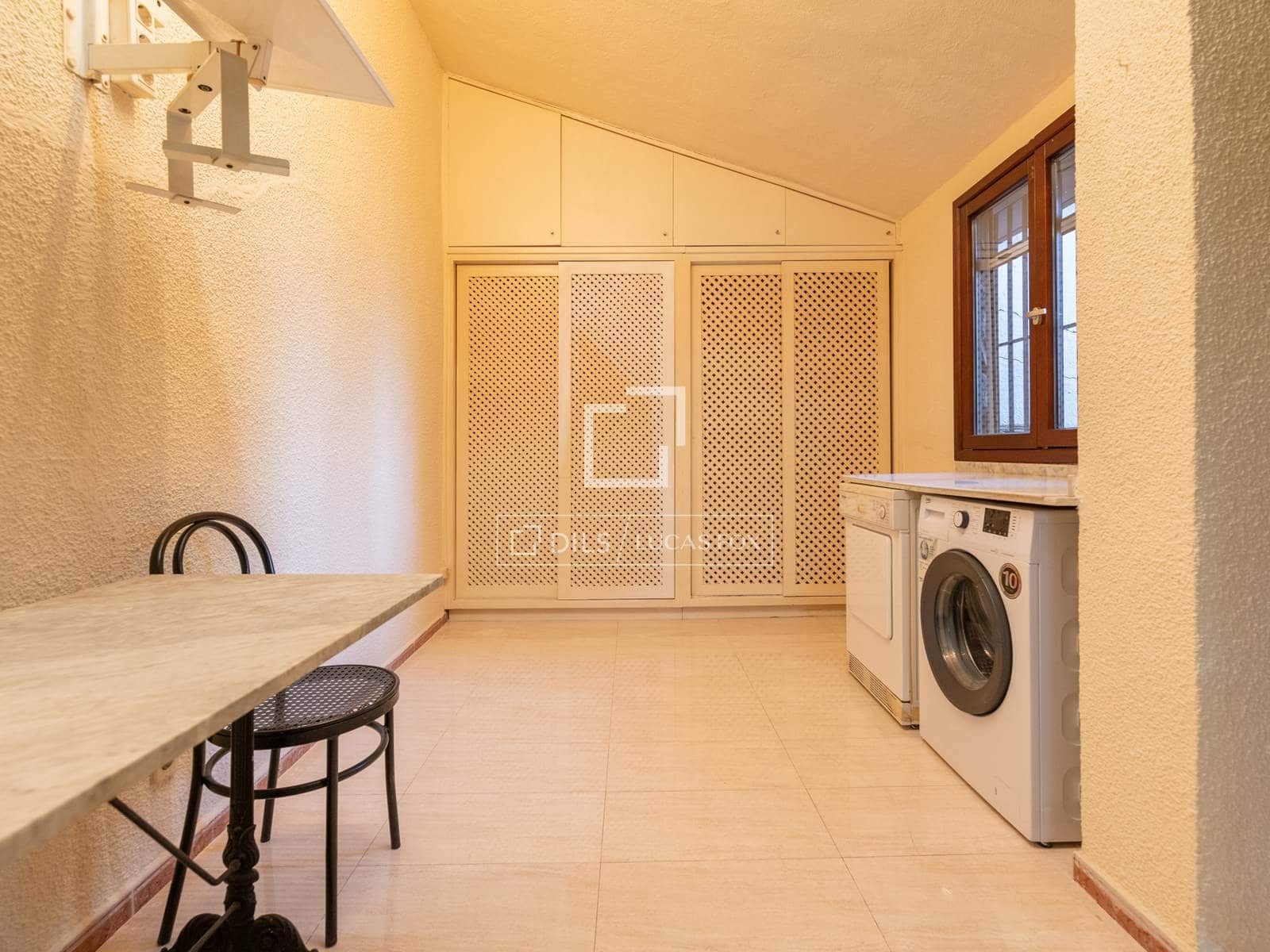 Villa/Maison de 6 chambres à louer à Sant Cugat del Valles avec piscine garage - 3 900 € (Ref: 7917920)