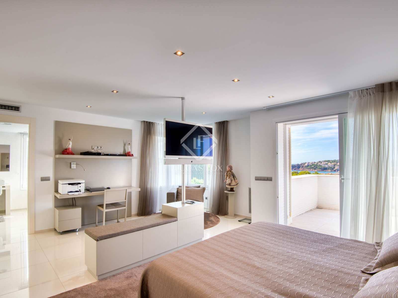 4 soveværelse Villa til salg i S'Agaro med swimmingpool garage - € 2.650.000 (Ref: 7921577)