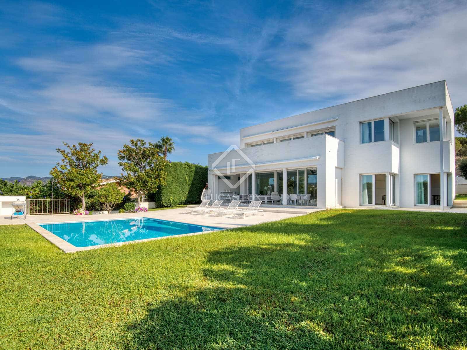 4 soveværelse Villa til salg i S'Agaro med swimmingpool garage - € 2.650.000 (Ref: 7921577)