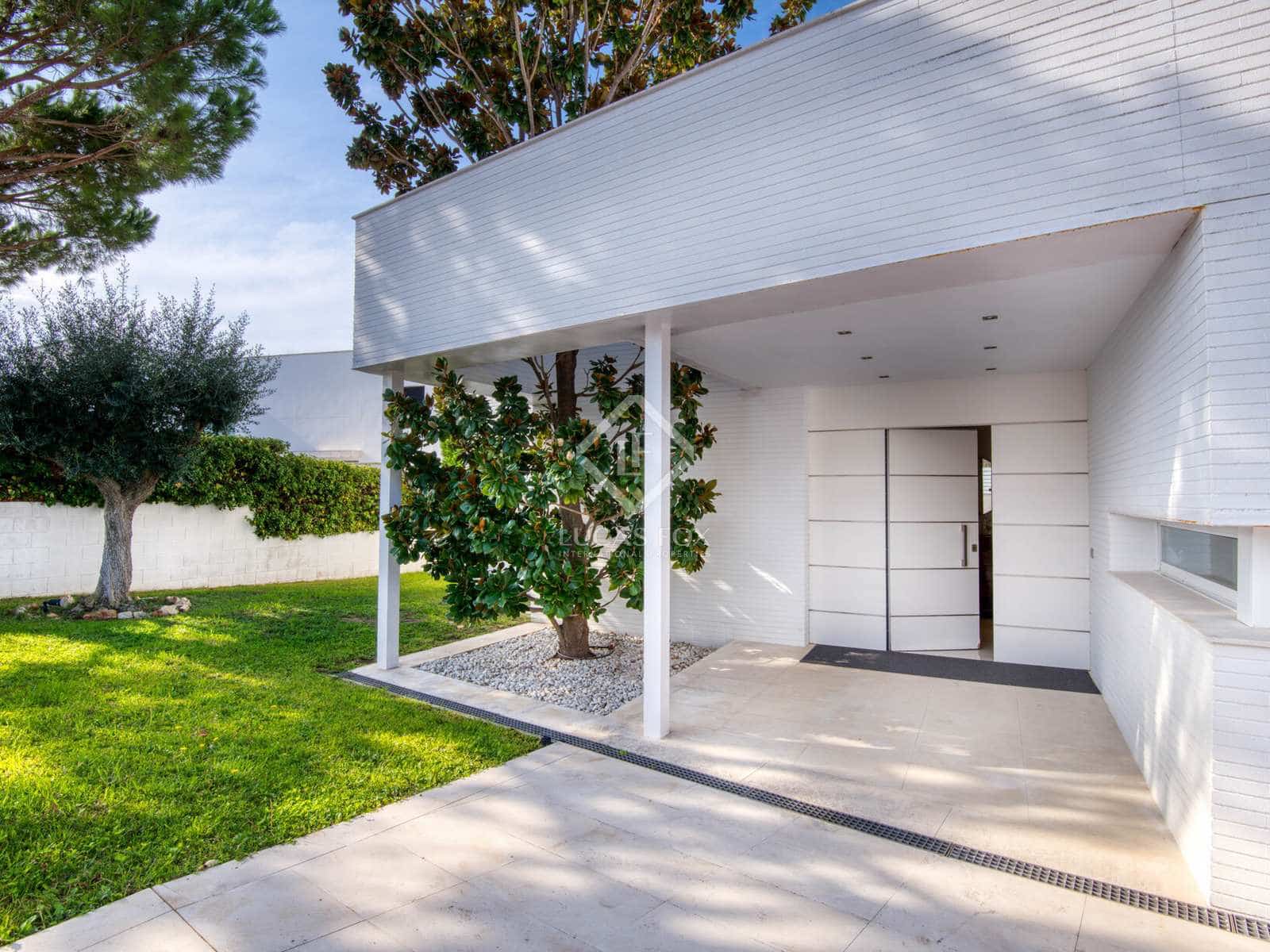 4 soveværelse Villa til salg i S'Agaro med swimmingpool garage - € 2.650.000 (Ref: 7921577)