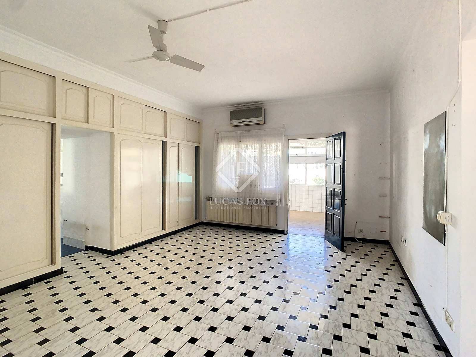 5 soveværelse Villa til salg i San Luis / Sant Lluis med swimmingpool garage - € 1.490.000 (Ref: 7927647)