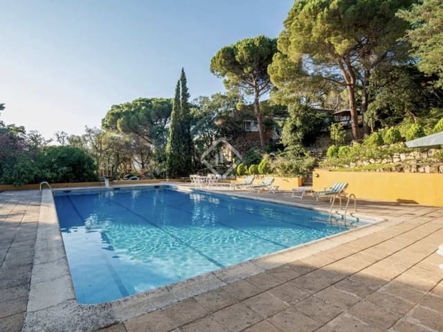 5 Zimmer Villa zu verkaufen in Castell-Platja d'Aro mit Pool Garage - 845.000 € (Ref: 7927652)